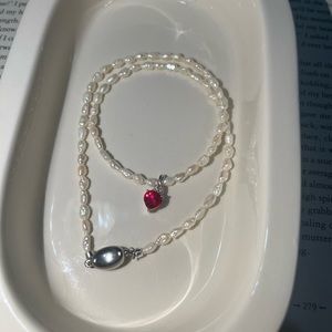 Small keshi Pearl with ruby pendant